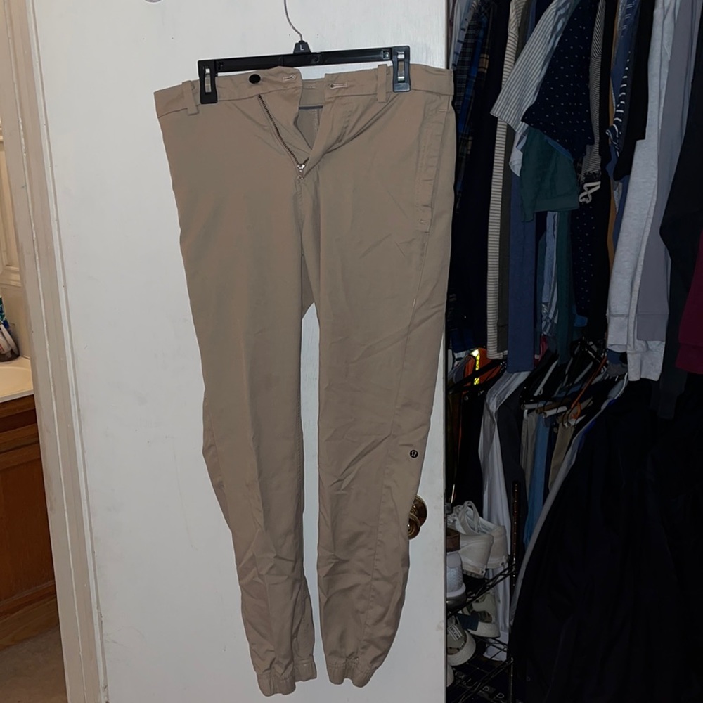 Medium Lulu Lemon Khaki joggers
